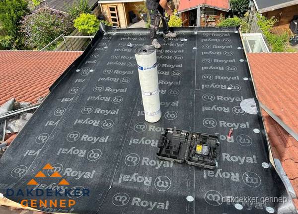 Dakrenovatie met Royal onderdak op plat dak in Gennep