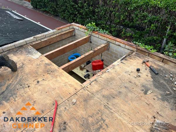 Plat dak vervangen met open constructie in Gennep Plat dak vervangen met open constructie in Gennep